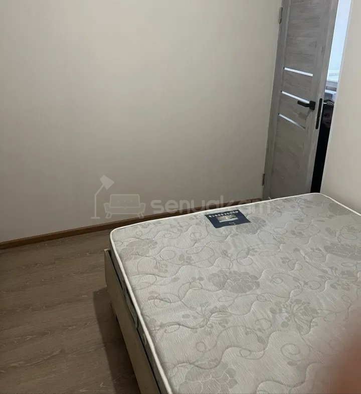 3 Սենյականոց Բնակարան Քարե Շենքում, 68քմ, 1/1 հարկ, Կապիտալ Վերանորոգված, Կահավորված