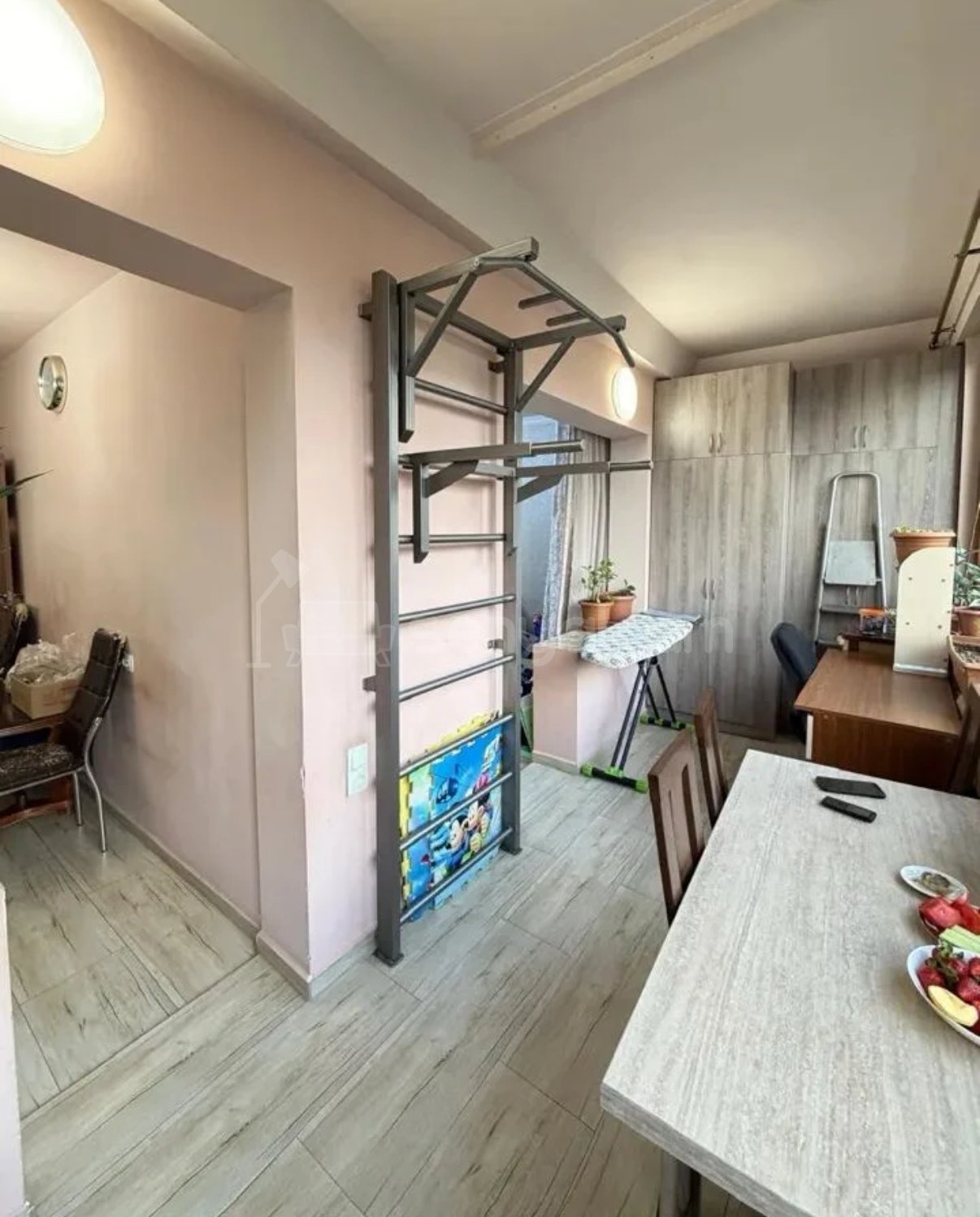 3 Սենյականոց Բնակարան, 79քմ, 3/9 հարկ, Նորմալ Վիճակում