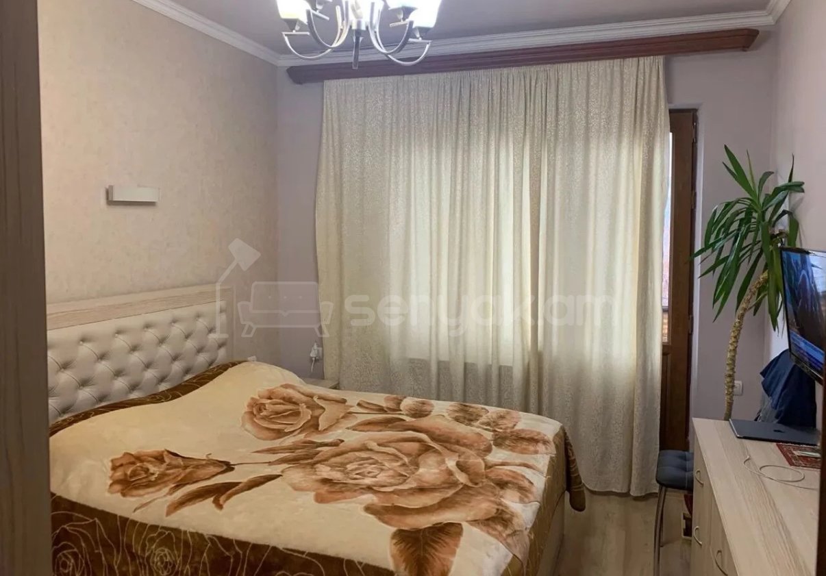 3 Սենյականոց Բնակարան, 79քմ, 3/9 հարկ, Նորմալ Վիճակում