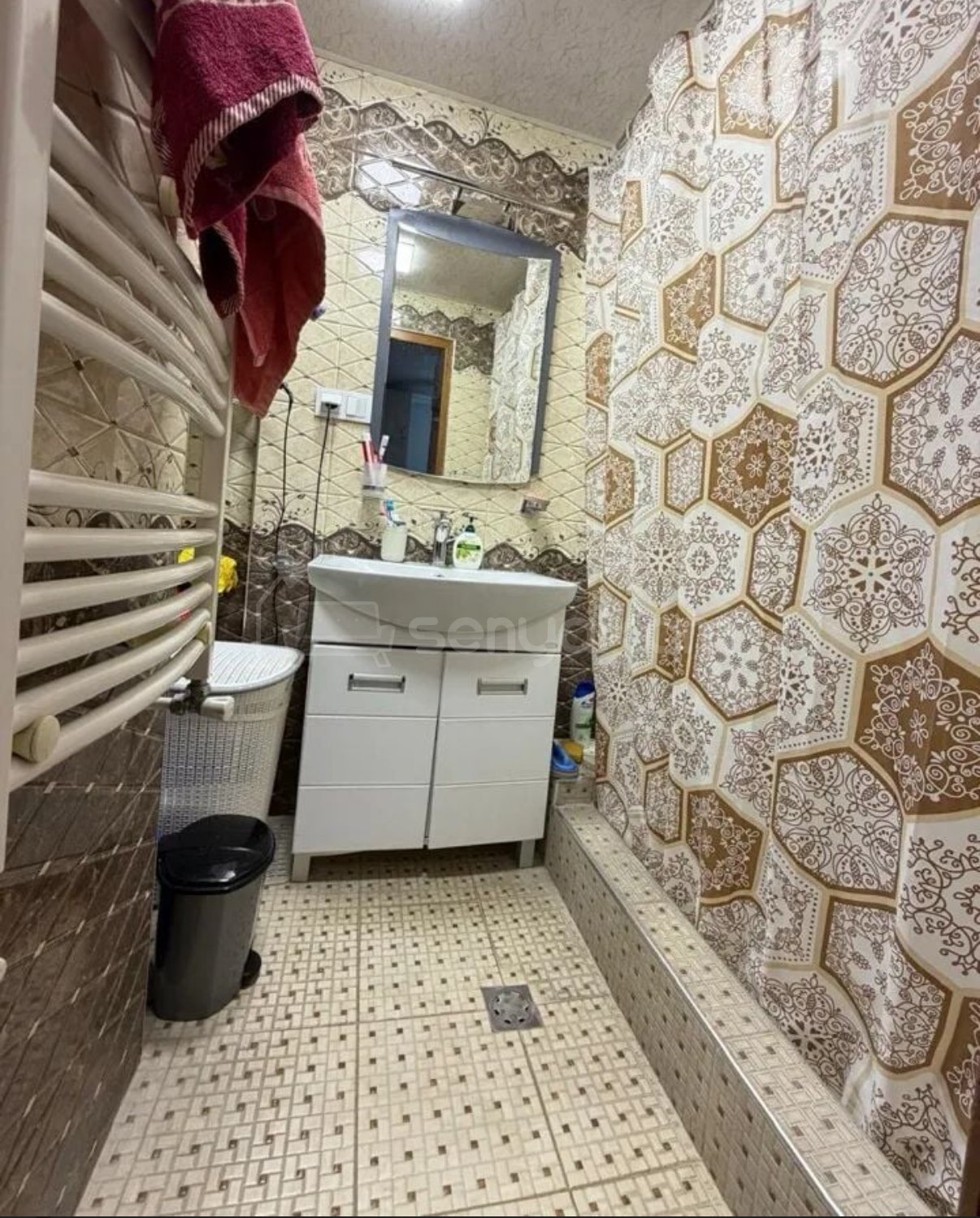 3 Սենյականոց Բնակարան, 79քմ, 3/9 հարկ, Նորմալ Վիճակում