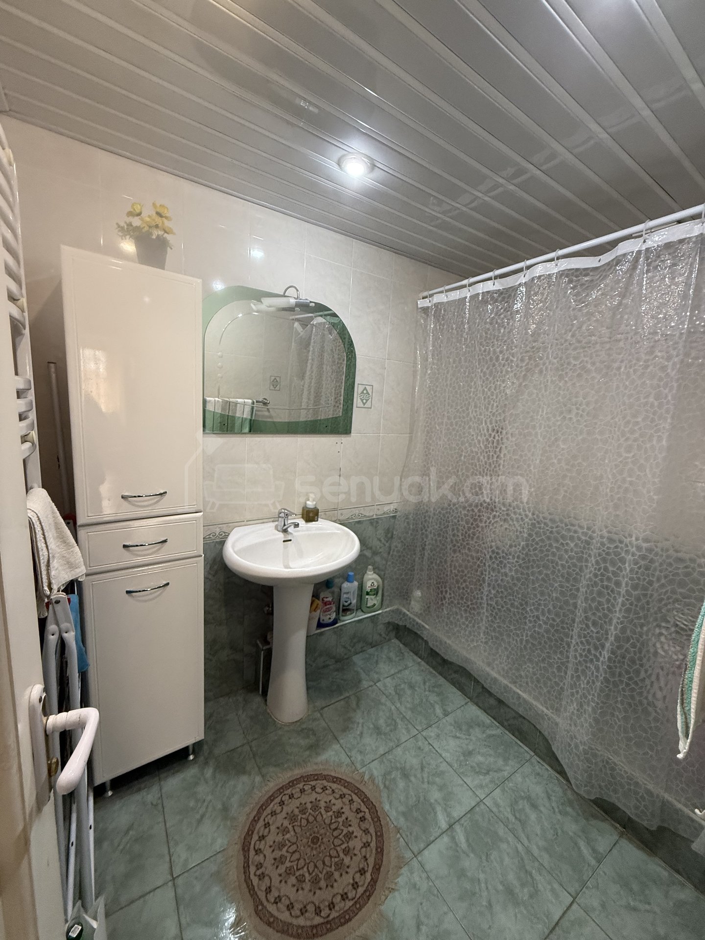 3 Սենյականոց Բնակարան, 82քմ, 8/14 հարկ, Նորմալ Վիճակում