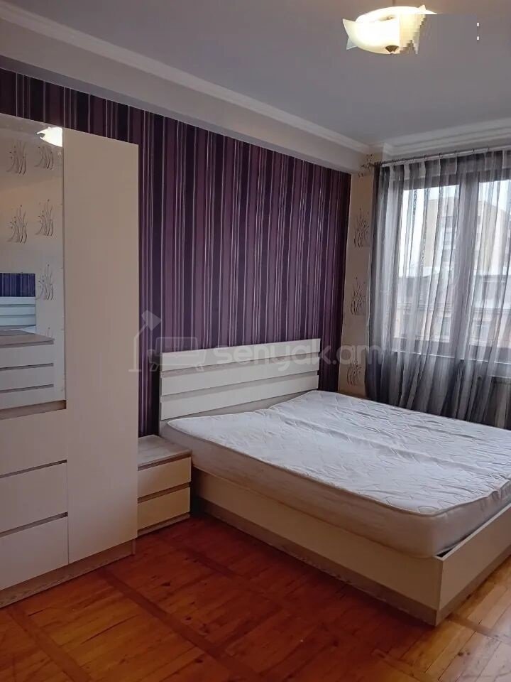 2 Սենյականոց Բնակարան, 80քմ, 3/9 հարկ, Նորմալ Վիճակում