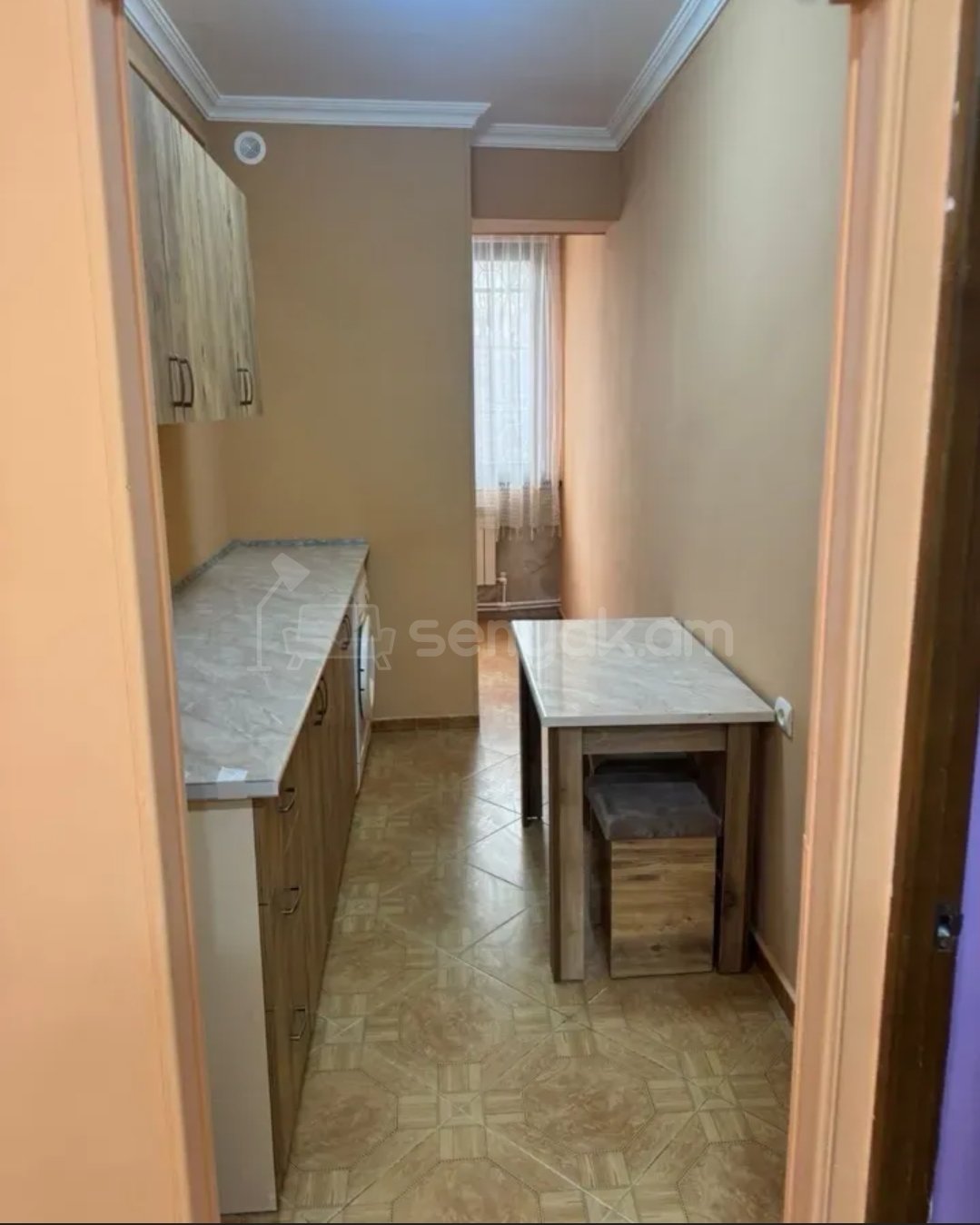 4 Սենյականոց Բնակարան Քարե Շենքում, 130քմ, 1/5 հարկ, Կապիտալ Վերանորոգված, Կահավորված, Արևկող