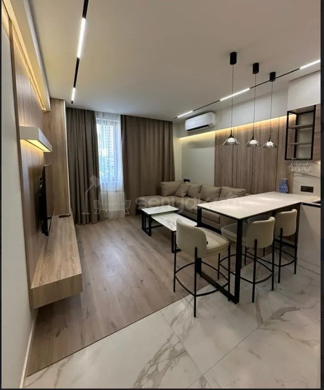 2 Սենյականոց Բնակարան, 50քմ, 3/9 հարկ, Դիզայներական Վերանորոգված, Կահավորված