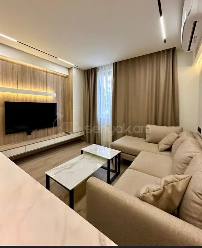 2 Սենյականոց Բնակարան, 50քմ, 3/9 հարկ, Դիզայներական Վերանորոգված, Կահավորված