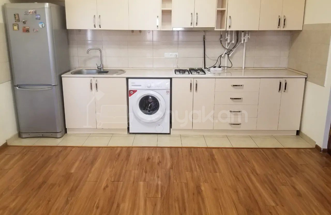 3 Սենյականոց Բնակարան Նորակառույցում, 73քմ, 13/14 հարկ, Կոսմետիկ Վերանորոգված