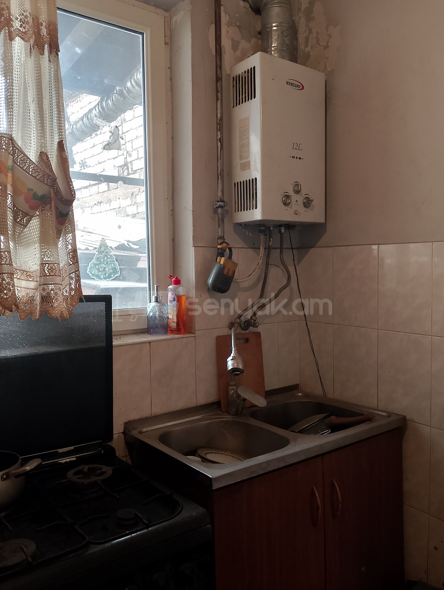 4 Սենյականոց Սեփական Տուն, 90քմ, Կոսմետիկ Վերանորոգված, Կահավորված, Ավտոտնակով