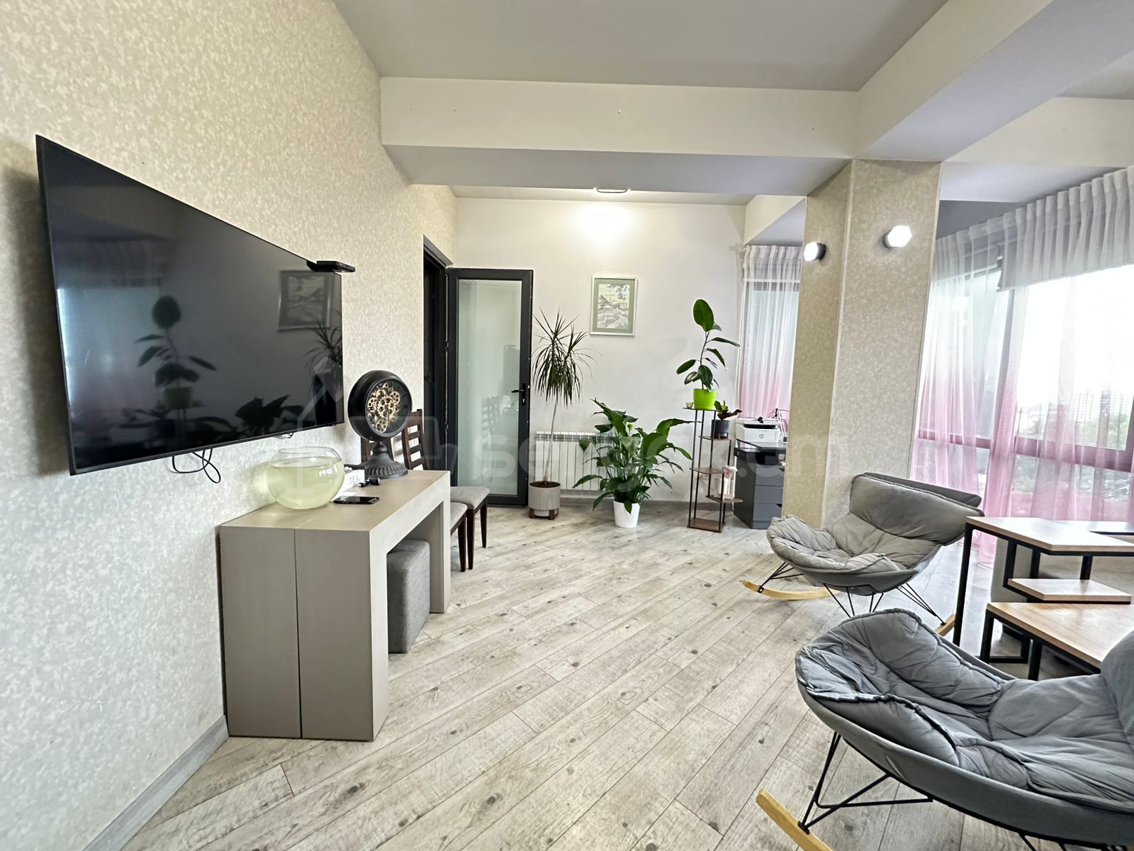 3 Սենյականոց Բնակարան Նորակառույցում, 76քմ, 4/13 հարկ, Դիզայներական Վերանորոգված