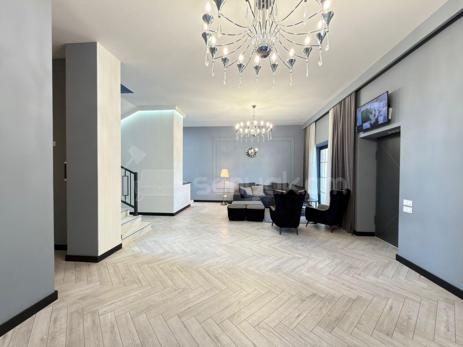 6 Սենյականոց Շքեղ Առանձնատուն, 250քմ