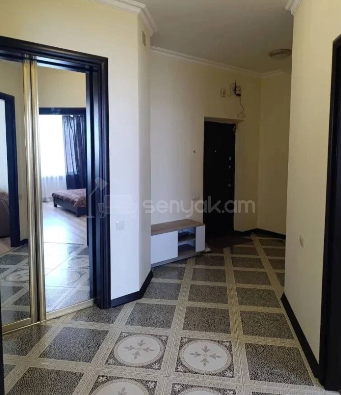 2 Սենյականոց Բնակարան Քարե Շենքում, 50քմ, 4/5 հարկ, Կապիտալ Վերանորոգված, Կահավորված