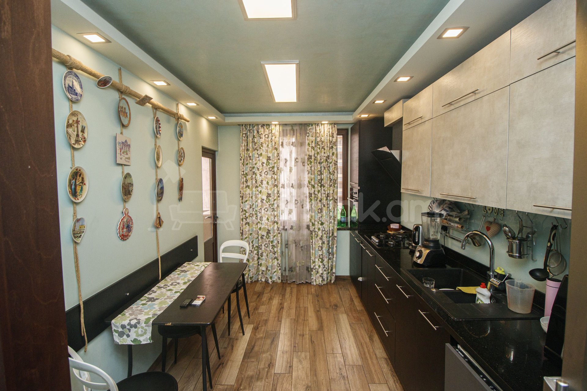 3 Սենյականոց Բնակարան, 92քմ, 5/9 հարկ, Կապիտալ Վերանորոգված