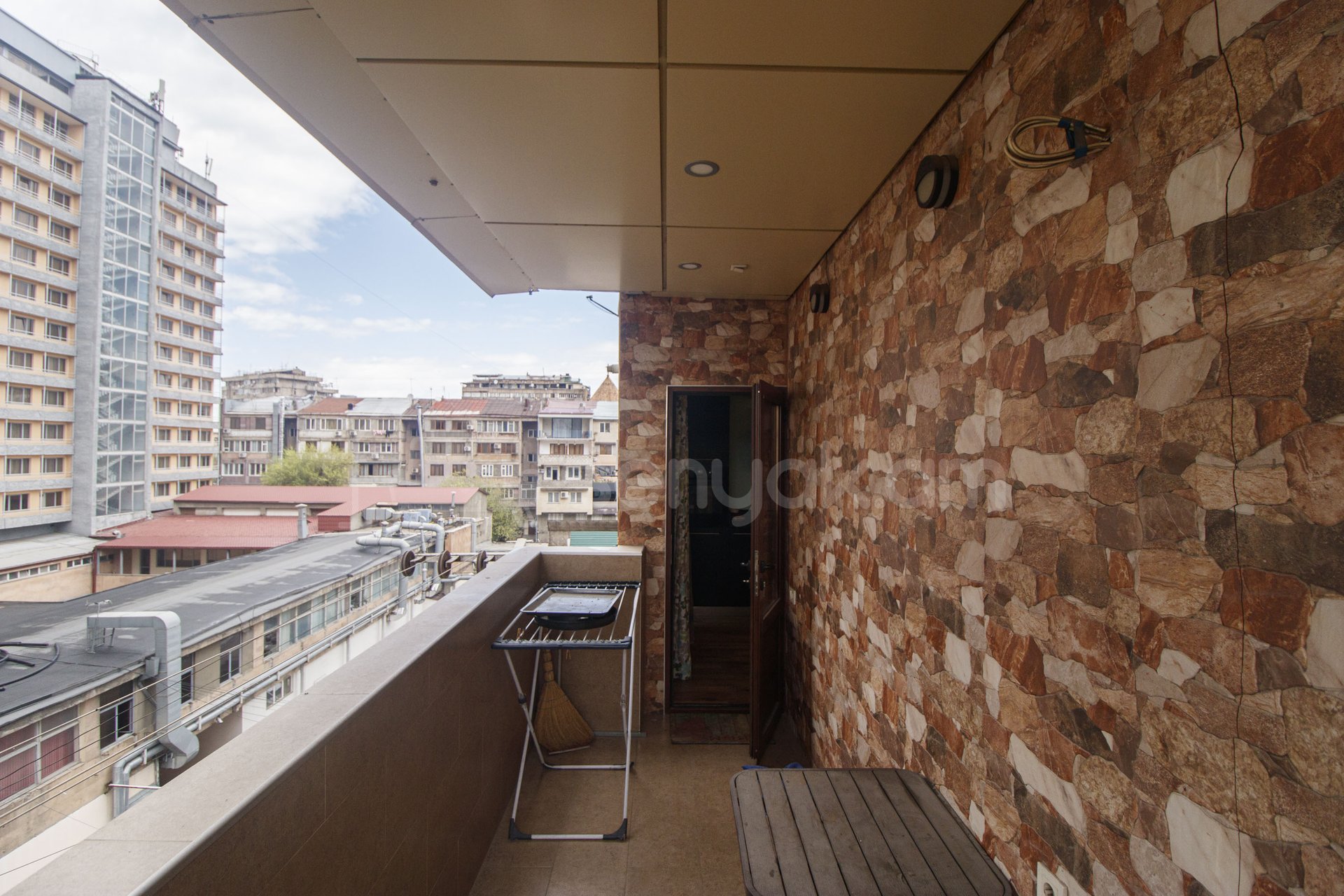 3 Սենյականոց Բնակարան, 92քմ, 5/9 հարկ, Կապիտալ Վերանորոգված