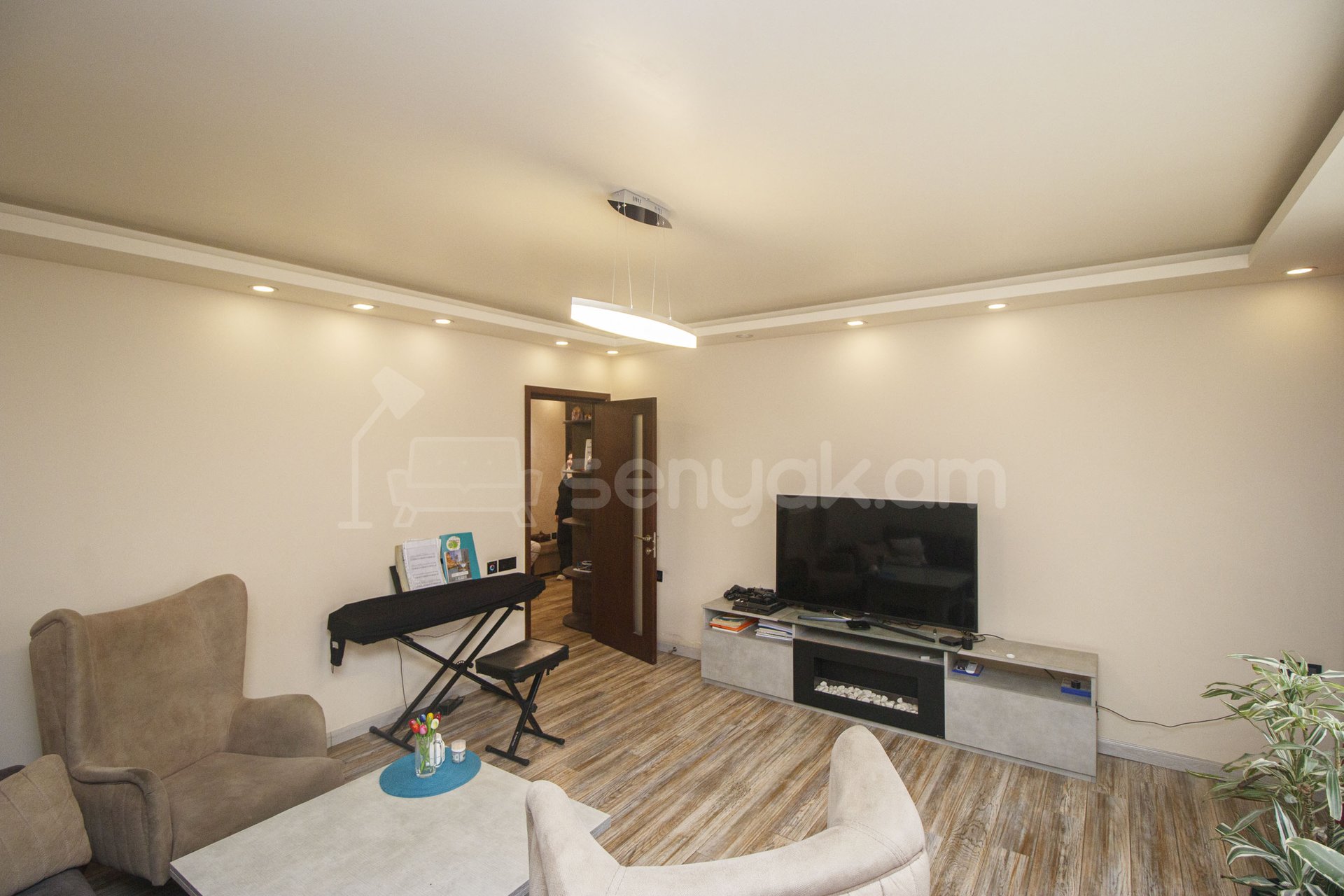 3 Սենյականոց Բնակարան, 92քմ, 5/9 հարկ, Կապիտալ Վերանորոգված