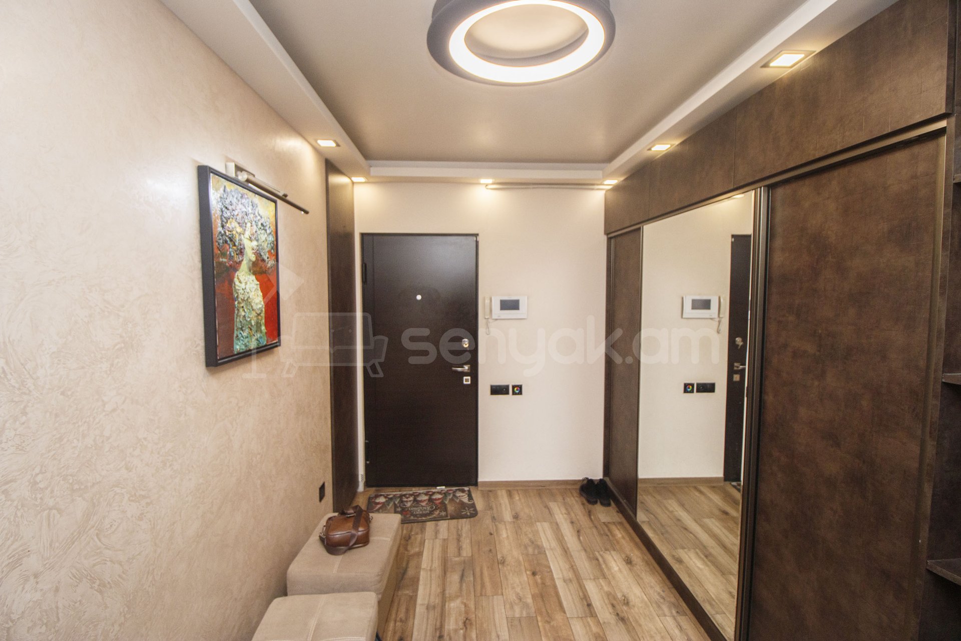 3 Սենյականոց Բնակարան, 92քմ, 5/9 հարկ, Կապիտալ Վերանորոգված