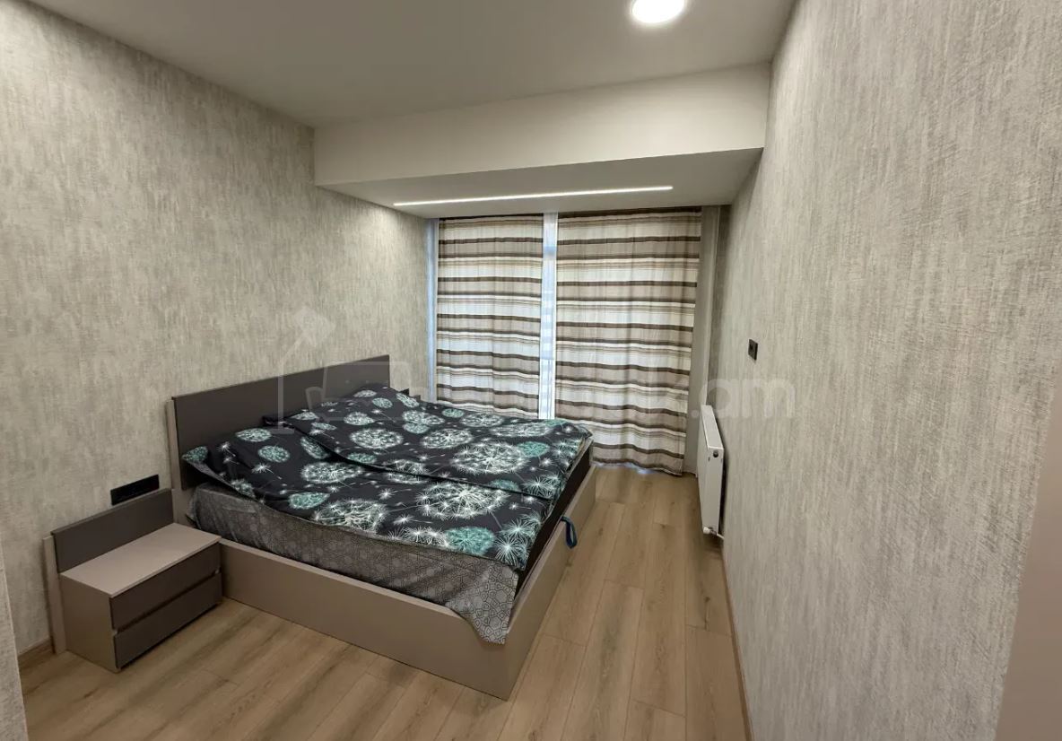 3 Սենյականոց Բնակարան Նորակառույցում, 86քմ, 13/16 հարկ, Դիզայներական Վերանորոգված, Կահավորված