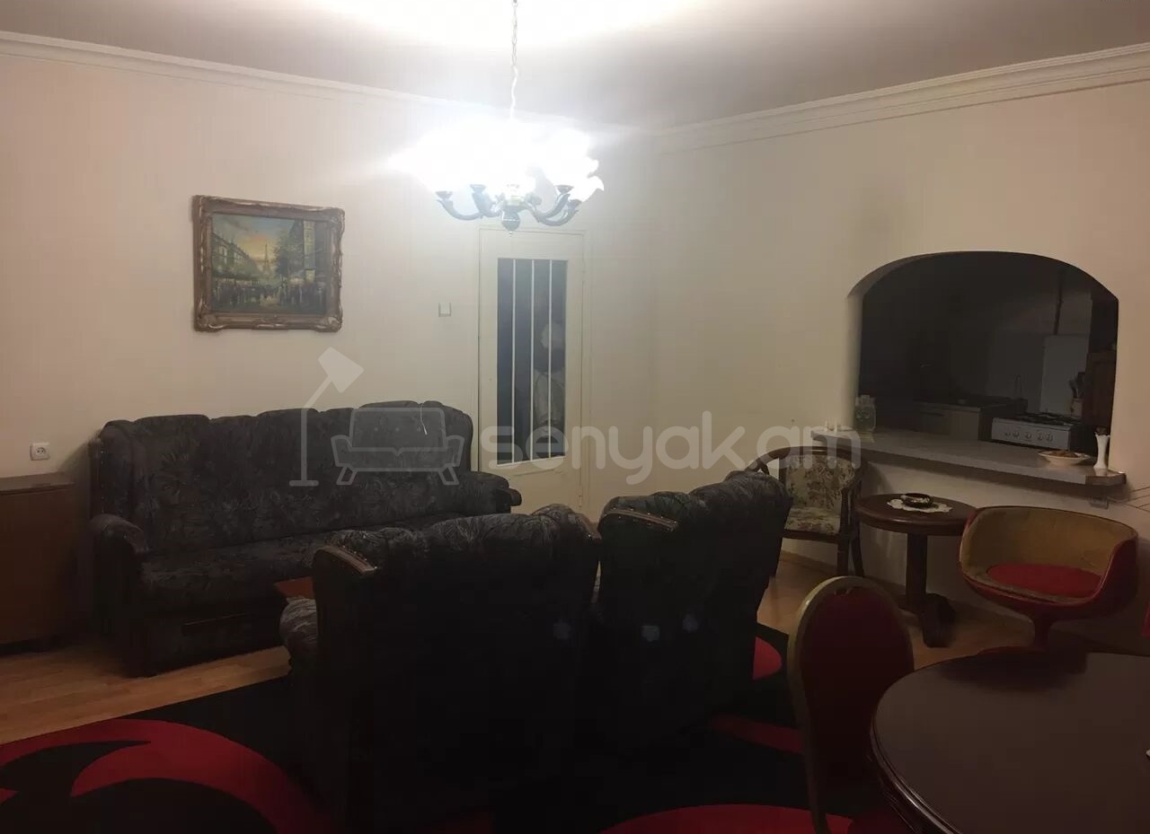 3 Սենյականոց Բնակարան, 73քմ, 5/9 հարկ, Նորմալ Վիճակում