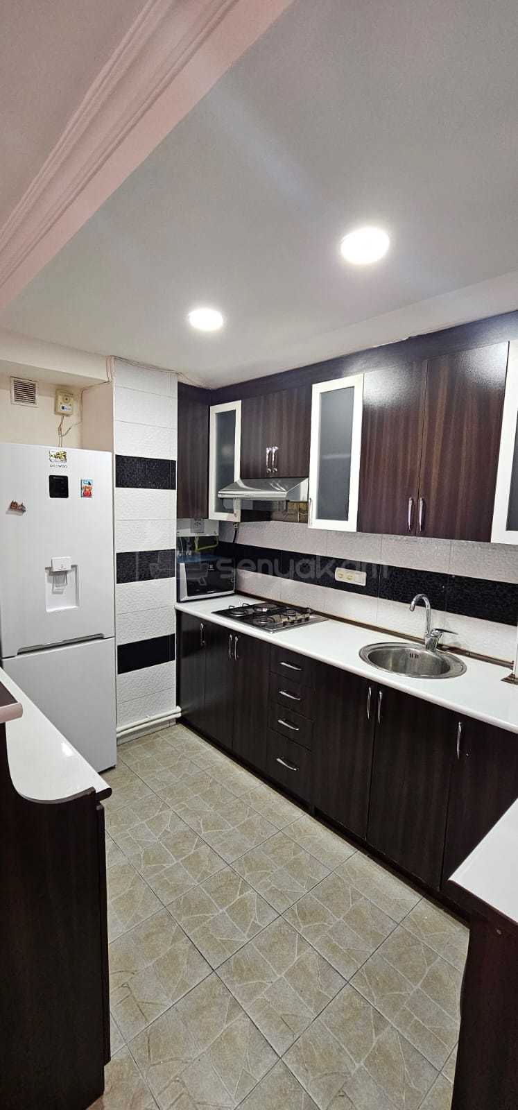 2 Սենյականոց Բնակարան, 43քմ, 1/9 հարկ, Նորմալ Վիճակում