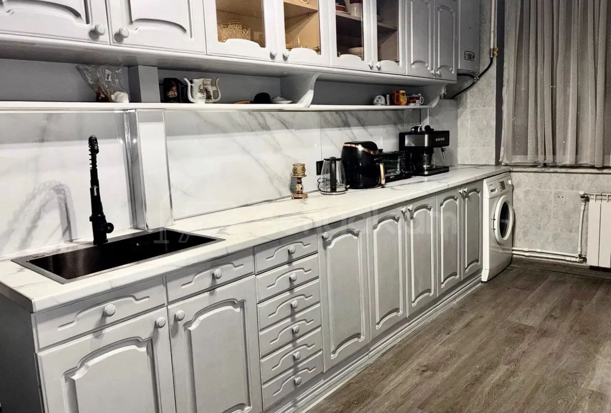 3 Սենյականոց Բնակարան Քարե Շենքում, 76քմ, 5/8 հարկ, Դիզայներական Վերանորոգված, Կահավորված, Արևկող