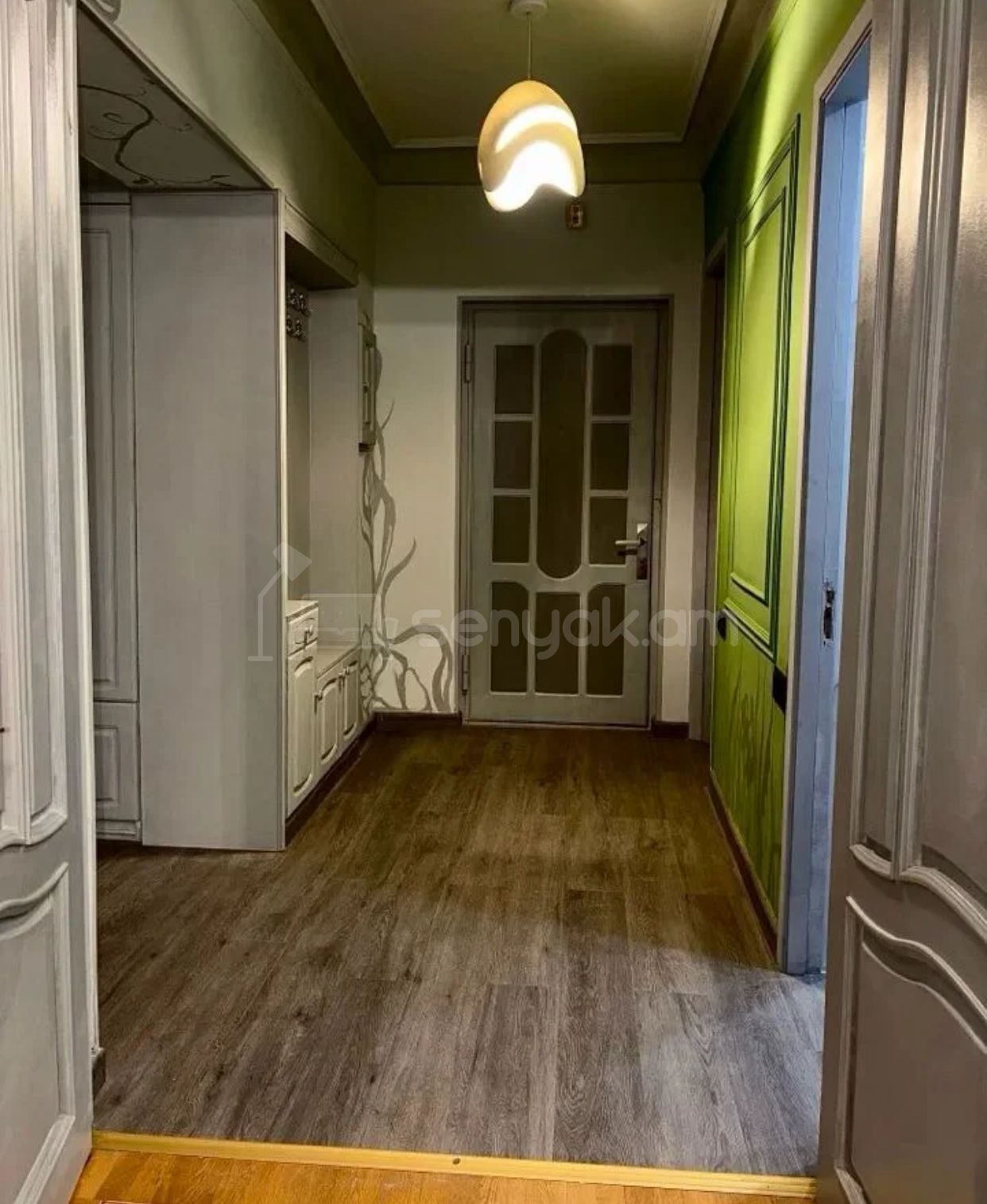 3 Սենյականոց Բնակարան Քարե Շենքում, 76քմ, 5/8 հարկ, Դիզայներական Վերանորոգված, Կահավորված, Արևկող