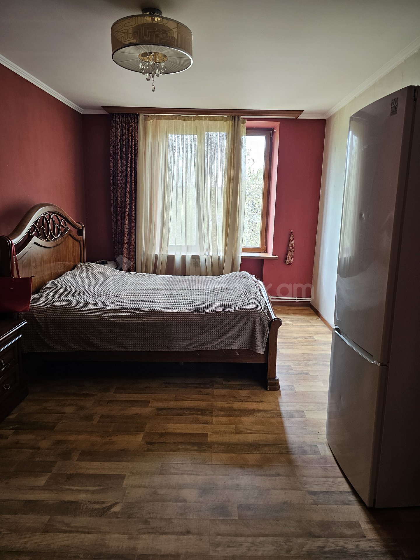 3 Սենյականոց Բնակարան Քարե Շենքում, 83քմ, 5/5 հարկ, Կապիտալ Վերանորոգված