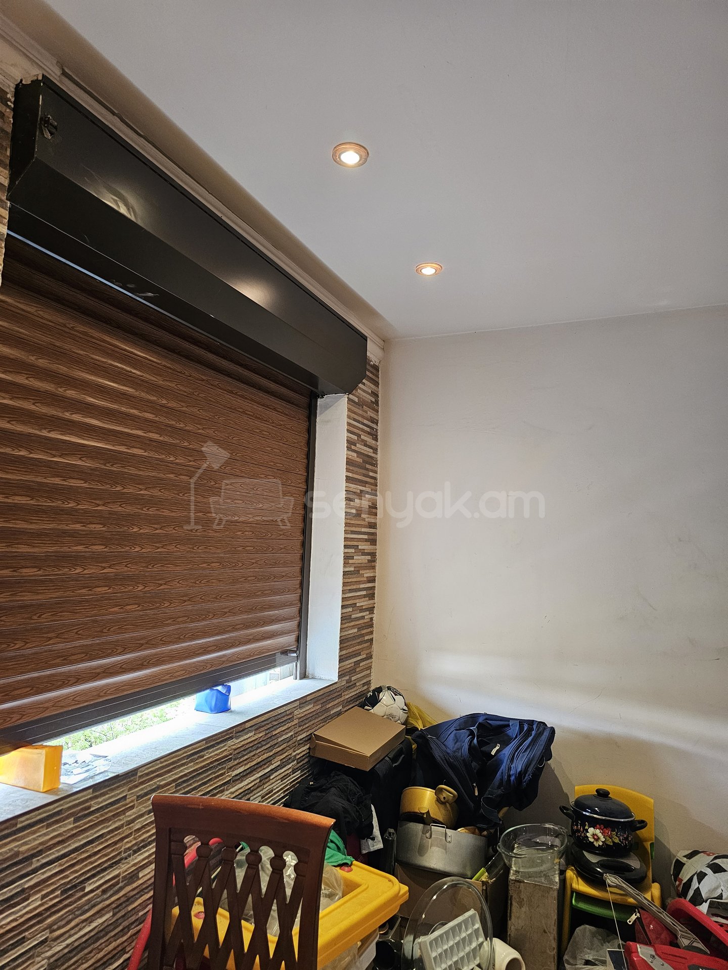 3 Սենյականոց Բնակարան Քարե Շենքում, 83քմ, 5/5 հարկ, Կապիտալ Վերանորոգված