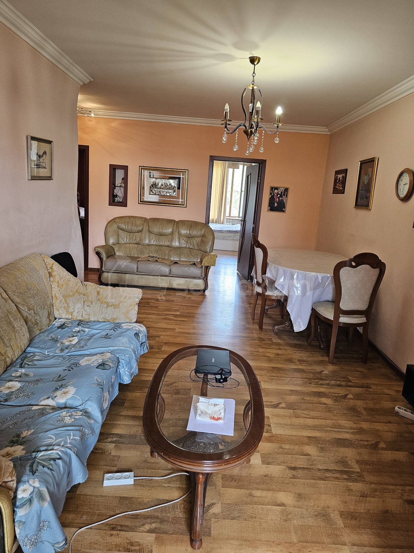 3 Սենյականոց Բնակարան Քարե Շենքում, 83քմ, 5/5 հարկ, Կապիտալ Վերանորոգված