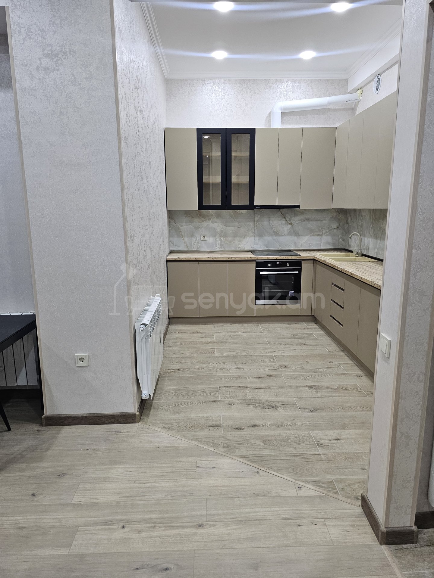 1 Սենյականոց Բնակարան Նորակառույցում, 58քմ, 18/20 հարկ, Դիզայներական Վերանորոգված, Կահավորված