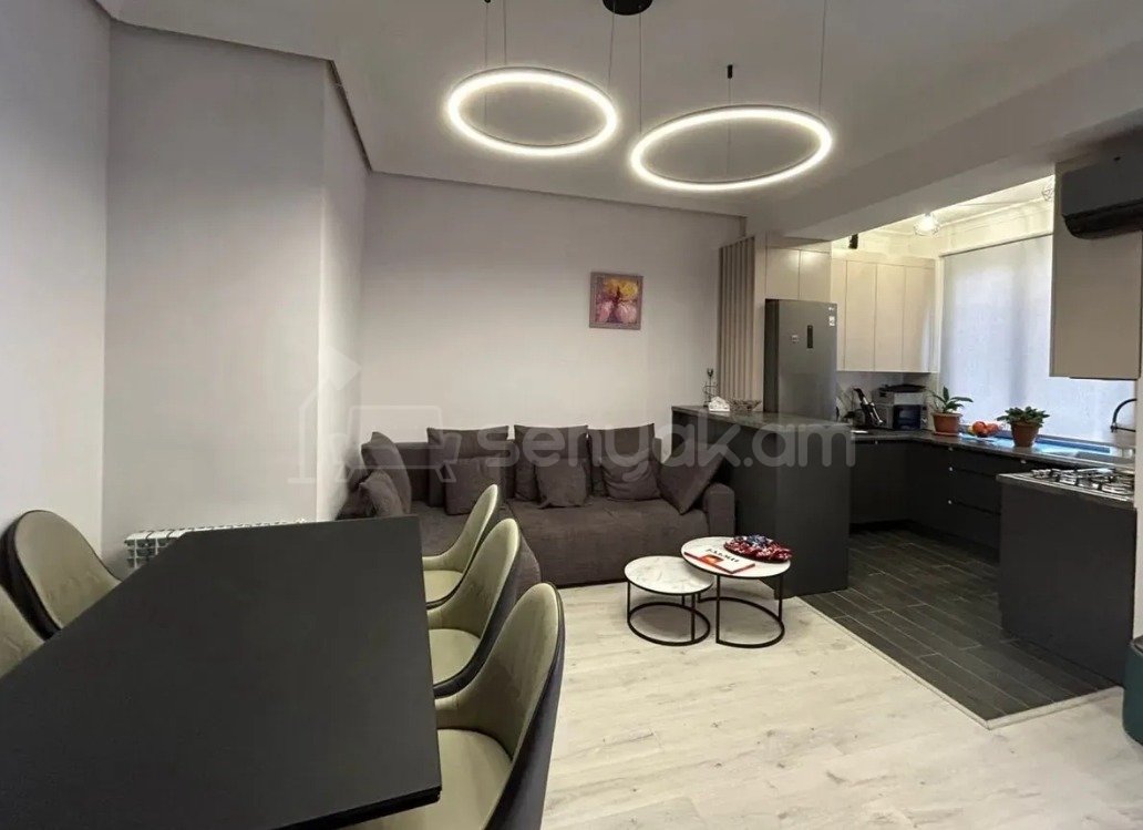 2 Սենյականոց Բնակարան Նորակառույցում, 55քմ, 8/19 հարկ, Դիզայներական Վերանորոգված, Կահավորված, Արևկող