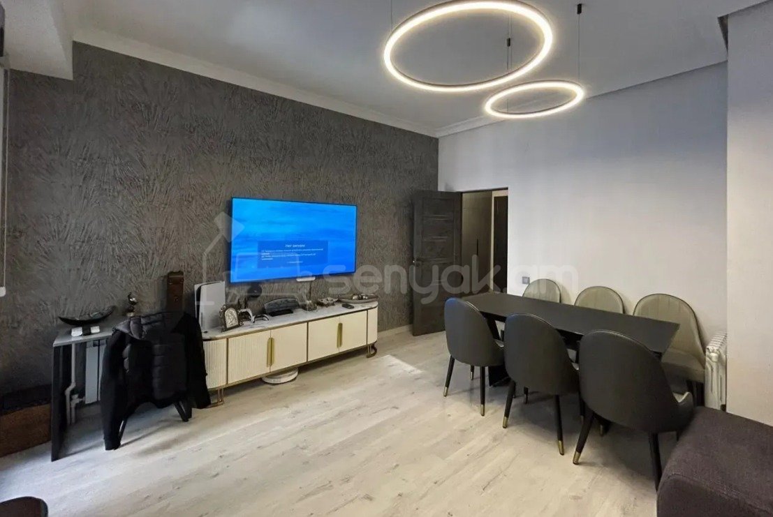 2 Սենյականոց Բնակարան Նորակառույցում, 55քմ, 8/19 հարկ, Դիզայներական Վերանորոգված, Կահավորված, Արևկող