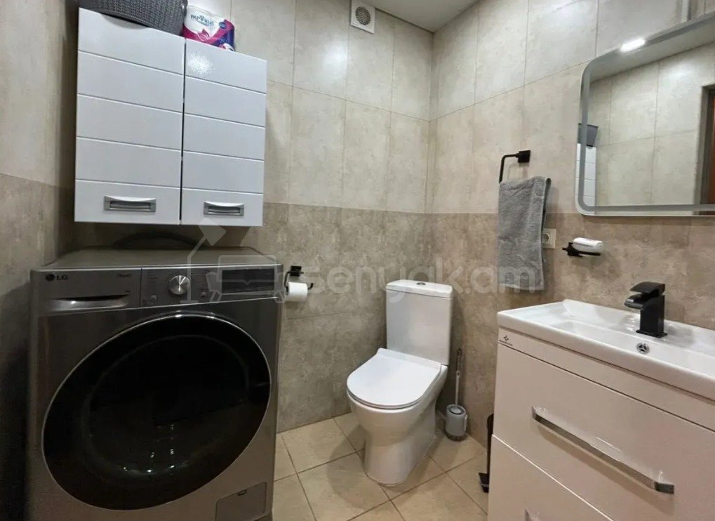 2 Սենյականոց Բնակարան Նորակառույցում, 55քմ, 8/19 հարկ, Դիզայներական Վերանորոգված, Կահավորված, Արևկող