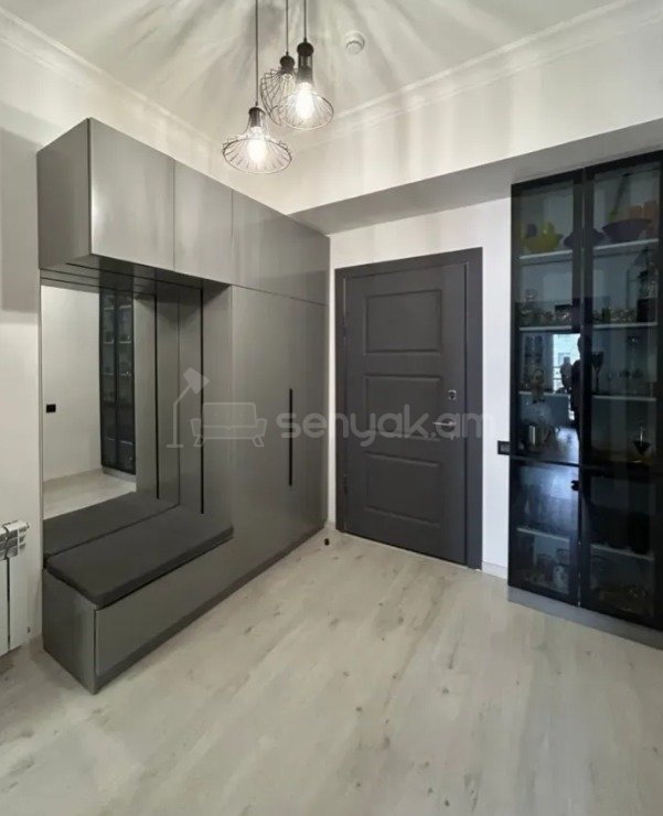 2 Սենյականոց Բնակարան Նորակառույցում, 55քմ, 8/19 հարկ, Դիզայներական Վերանորոգված, Կահավորված, Արևկող