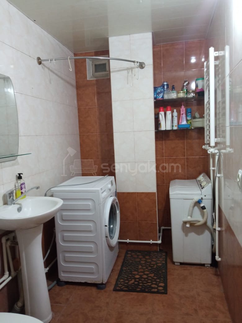 1 Սենյականոց Բնակարան, 44քմ, 1/9 հարկ, Նորմալ Վիճակում