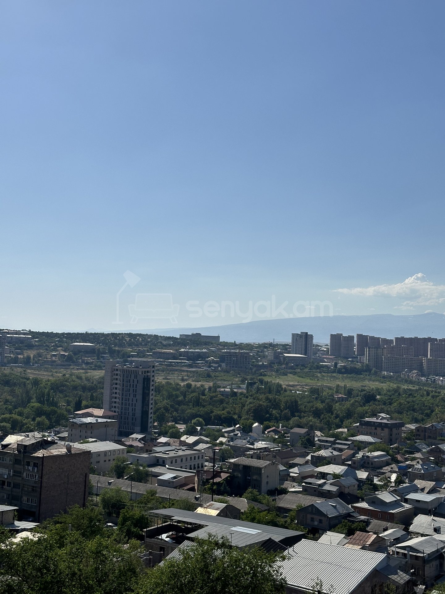 3 Սենյականոց Բնակարան Քարե Շենքում, 90քմ, 4/5 հարկ, Կապիտալ Վերանորոգված