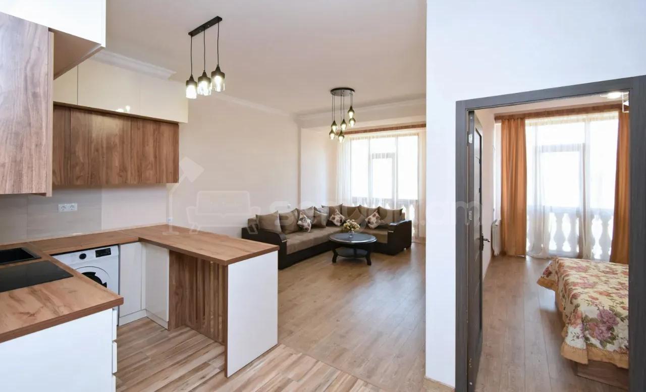 2 Սենյականոց Բնակարան, 57քմ, 4/9 հարկ, Դիզայներական Վերանորոգված, Կահավորված, Արևկող