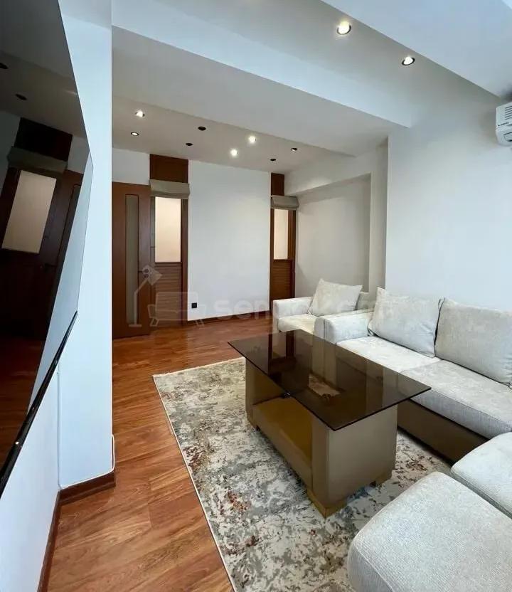 2 Սենյականոց Բնակարան, 50քմ, 2/9 հարկ, Կապիտալ Վերանորոգված, Կահավորված, Արևկող