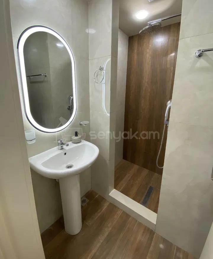 2 Սենյականոց Բնակարան Նորակառույց Քարե Շենքում, 40քմ, 1/3 հարկ, Կապիտալ Վերանորոգված, Կահավորված, Արևկող