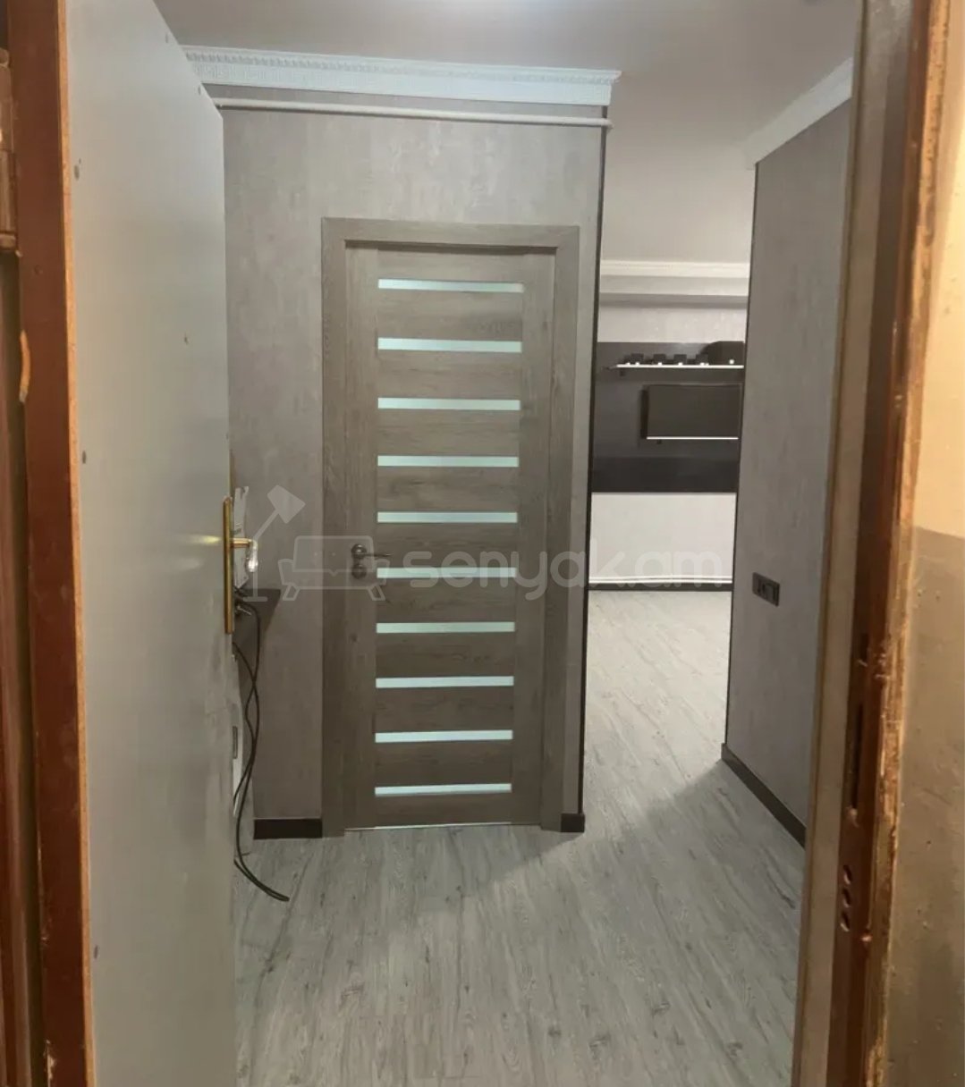 2 Սենյականոց Բնակարան, 42քմ, 9/9 հարկ, Կապիտալ Վերանորոգված, Կահավորված, Արևկող