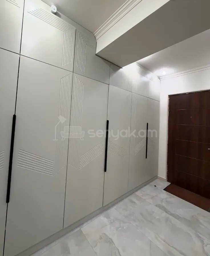 3 Սենյականոց Բնակարան Նորակառույցում, 107քմ, 3/12 հարկ, Դիզայներական Վերանորոգված