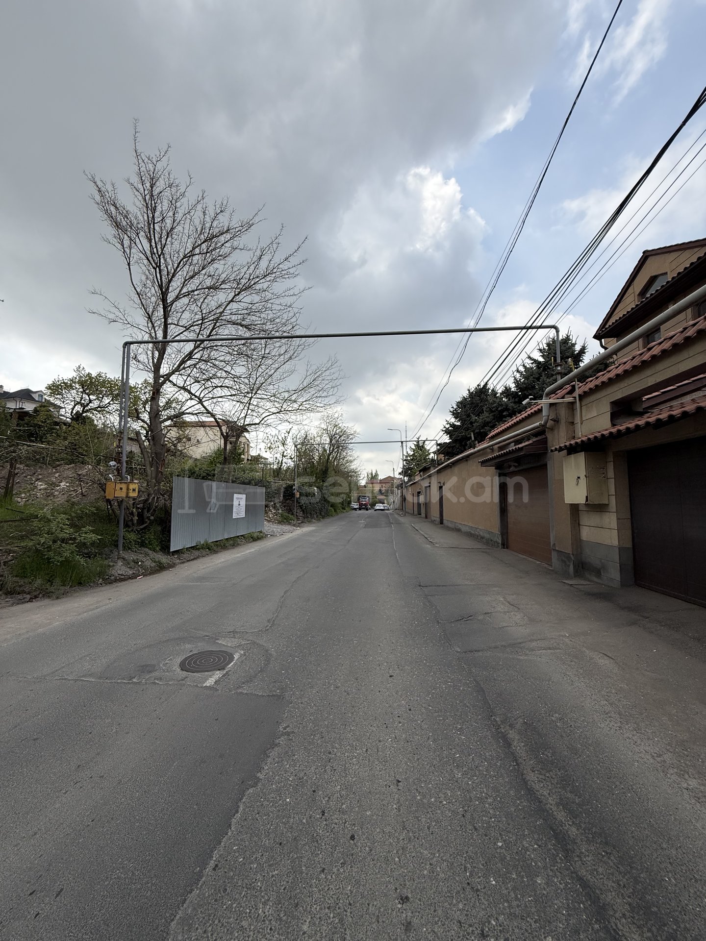 Բնակելի Նշանակության Հողատարածք, 1800քմ, Խմելու Ջրով, Էլեկտրականությամբ, Պարսպապատ