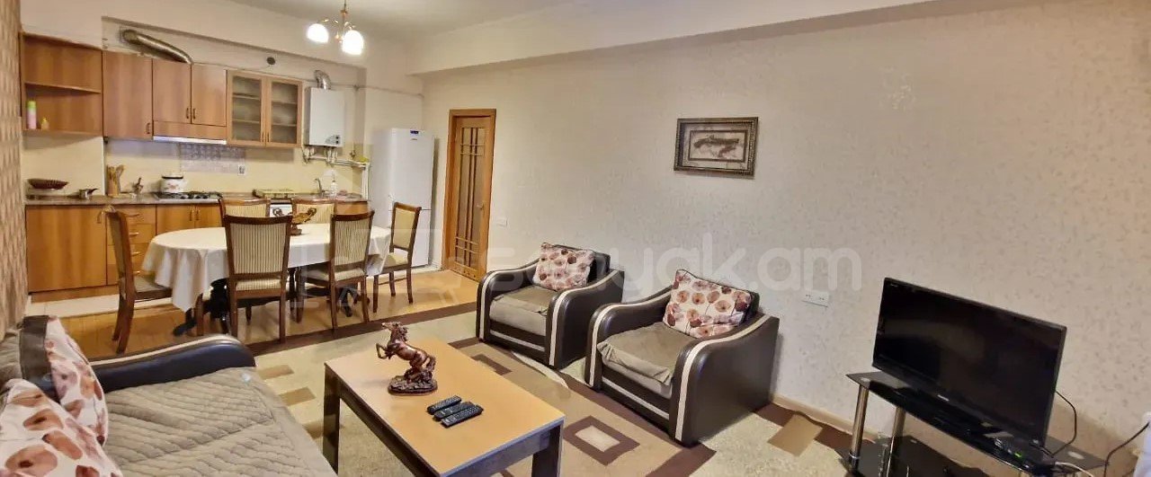 4 Սենյականոց Բնակարան Նորակառույցում, 109քմ, 14/14 հարկ, Կապիտալ Վերանորոգված