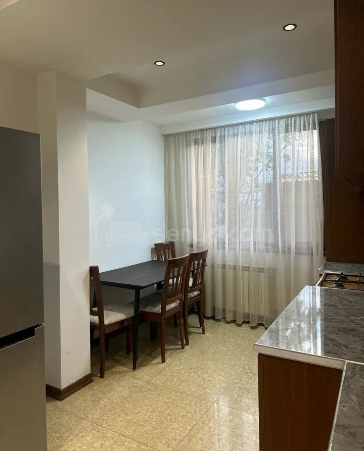 2 Սենյականոց Բնակարան, 50քմ, 2/7 հարկ, Կապիտալ Վերանորոգված, Կահավորված, Արևկող