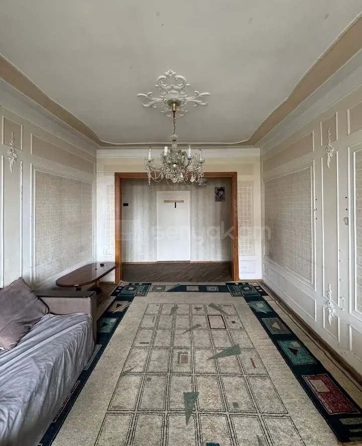 2 Սենյականոց Բնակարան Քարե Շենքում, 65քմ, 5/5 հարկ, Պետական Վիճակում