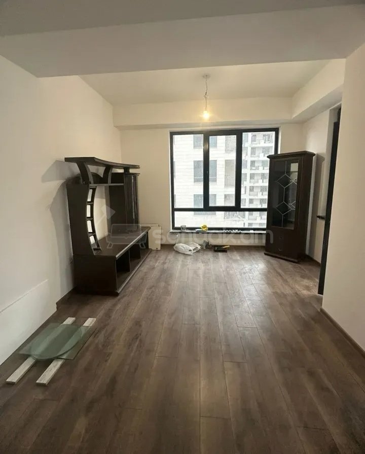 3 Սենյականոց Բնակարան, 90քմ, 7/12 հարկ, Կապիտալ Վերանորոգված