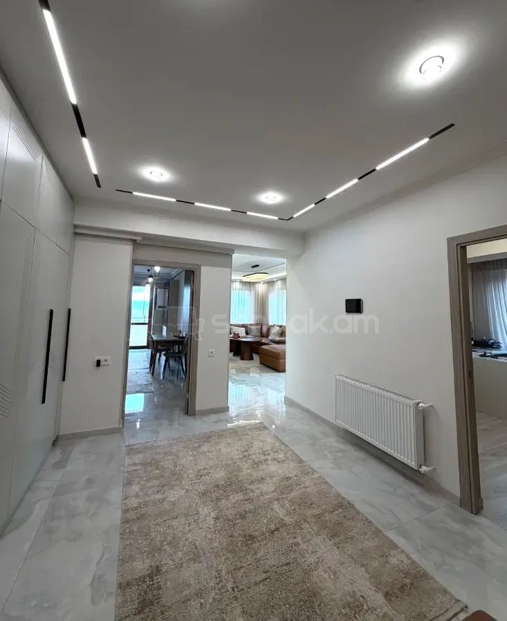 3 Սենյականոց Բնակարան Նորակառույցում, 107քմ, 3/12 հարկ, Կապիտալ Վերանորոգված