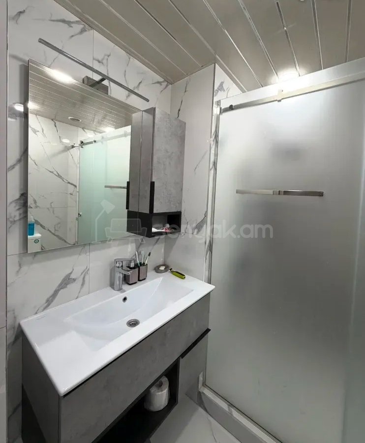 3 Սենյականոց Բնակարան Նորակառույցում, 107քմ, 3/12 հարկ, Կապիտալ Վերանորոգված