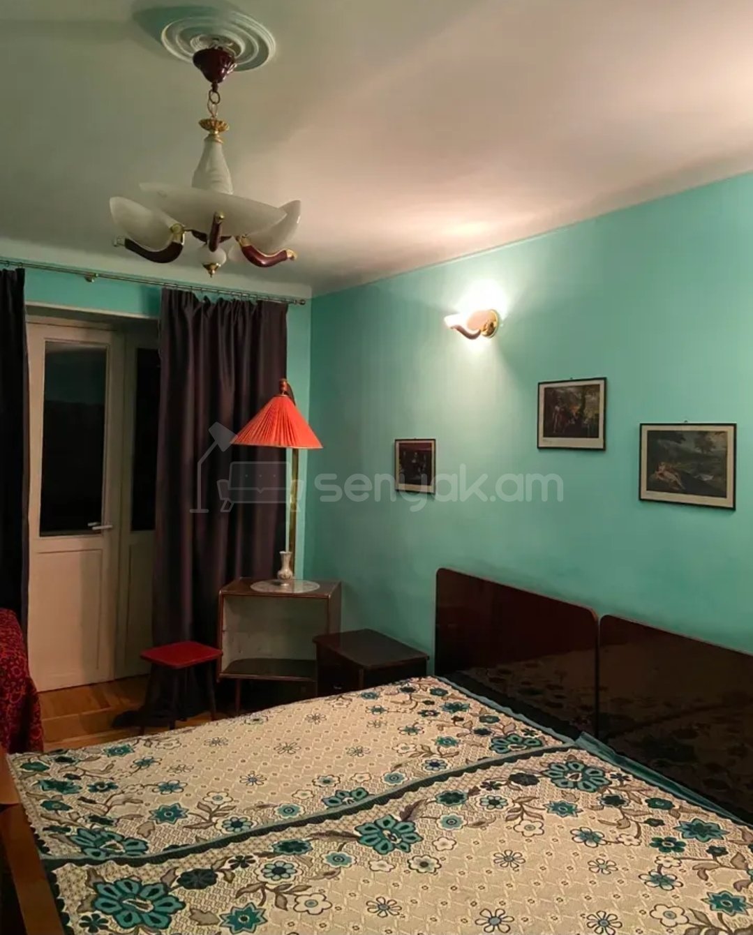 2 Սենյականոց Բնակարան Քարե Շենքում, 54քմ, 2/5 հարկ, Նորմալ Վիճակում, Կահավորված, Արևկող