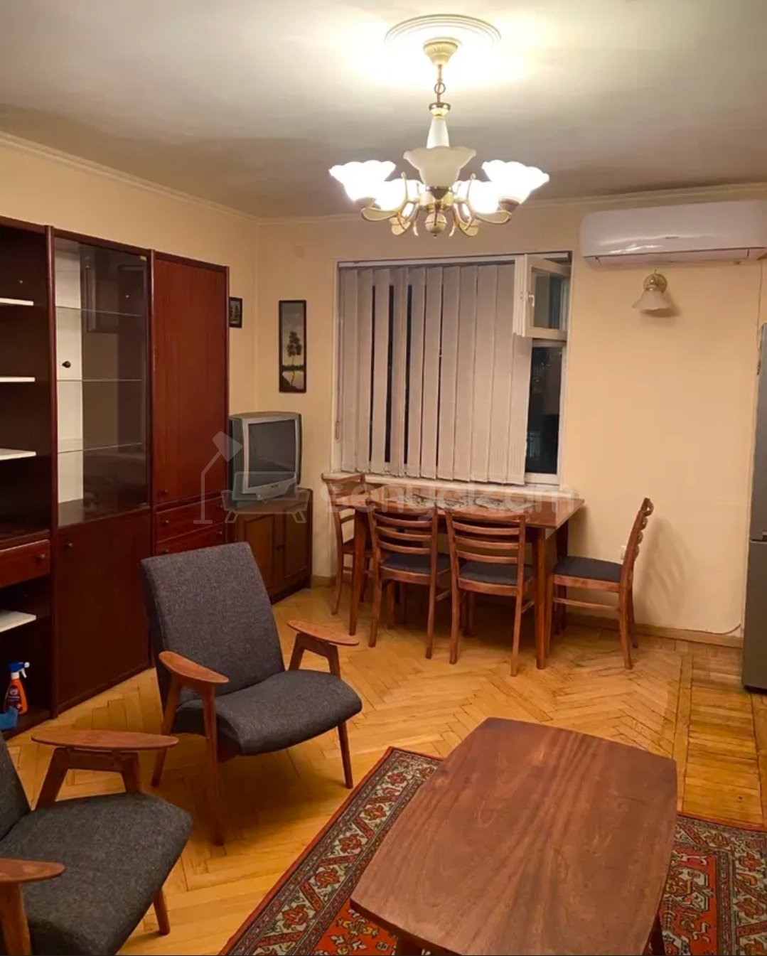 2 Սենյականոց Բնակարան Քարե Շենքում, 54քմ, 2/5 հարկ, Նորմալ Վիճակում, Կահավորված, Արևկող