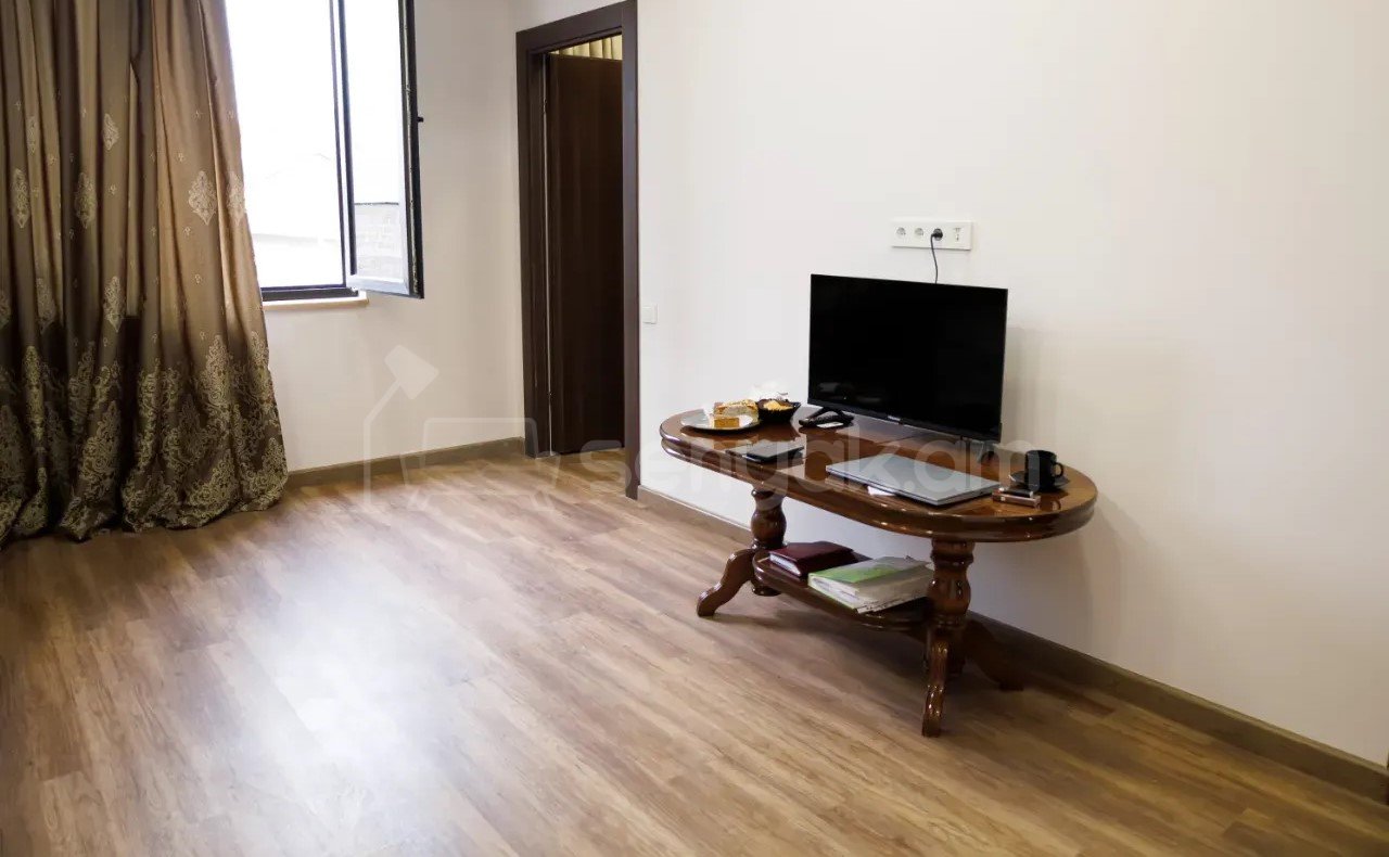 2 Սենյականոց Բնակարան Նորակառույց Քարե Շենքում, 49քմ, 3/4 հարկ, Կապիտալ Վերանորոգված