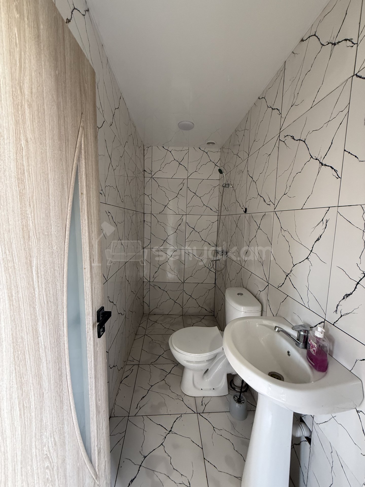 Բնակելի Նշանակության Հողատարածք, 400քմ, Խմելու Ջրով, Էլեկտրականությամբ, Ցանկապատված