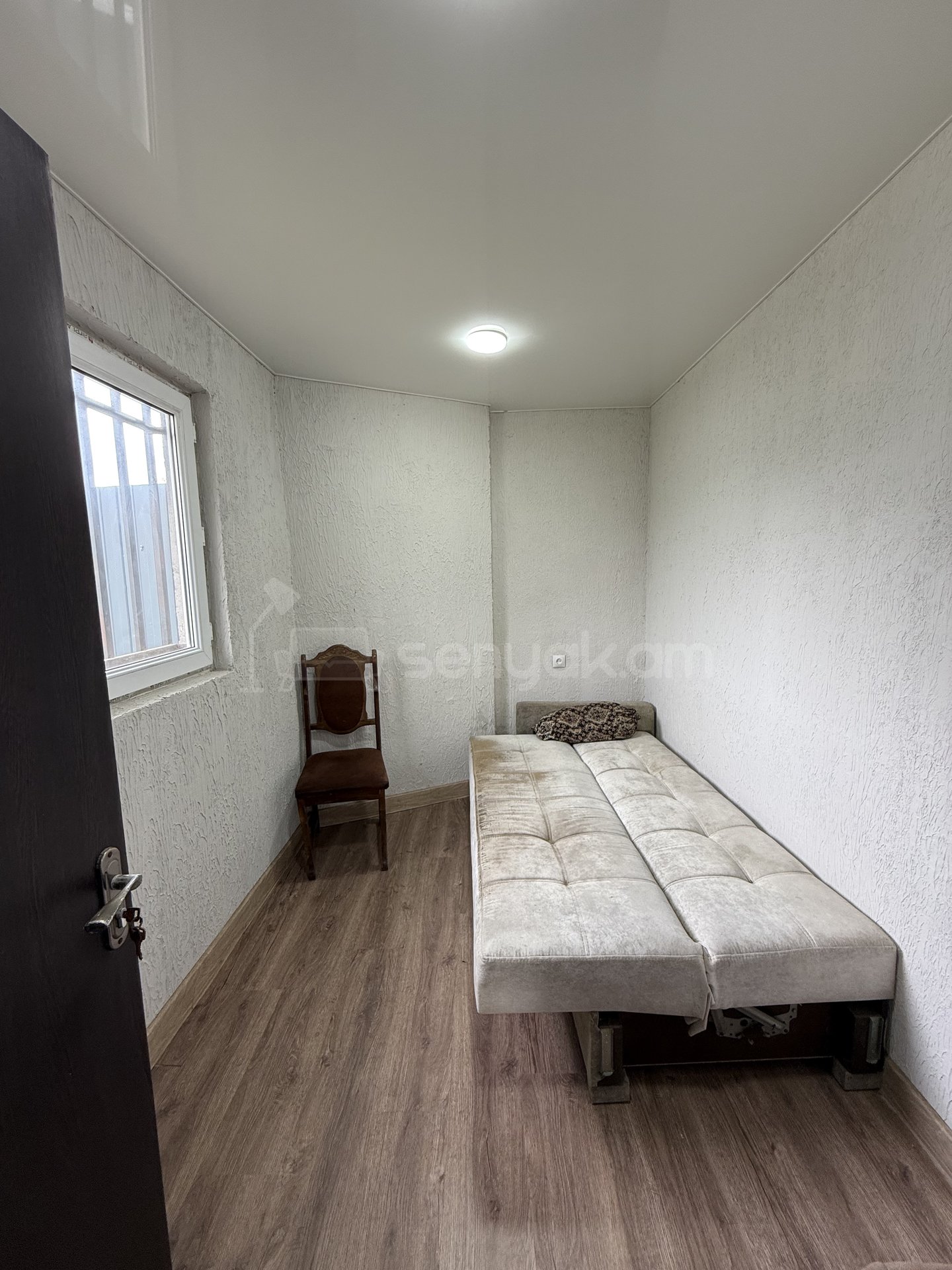 Բնակելի Նշանակության Հողատարածք, 400քմ, Խմելու Ջրով, Էլեկտրականությամբ, Ցանկապատված